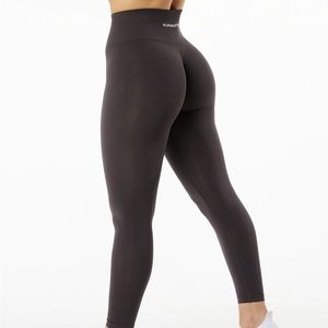 Alphalete Amplify Leggings